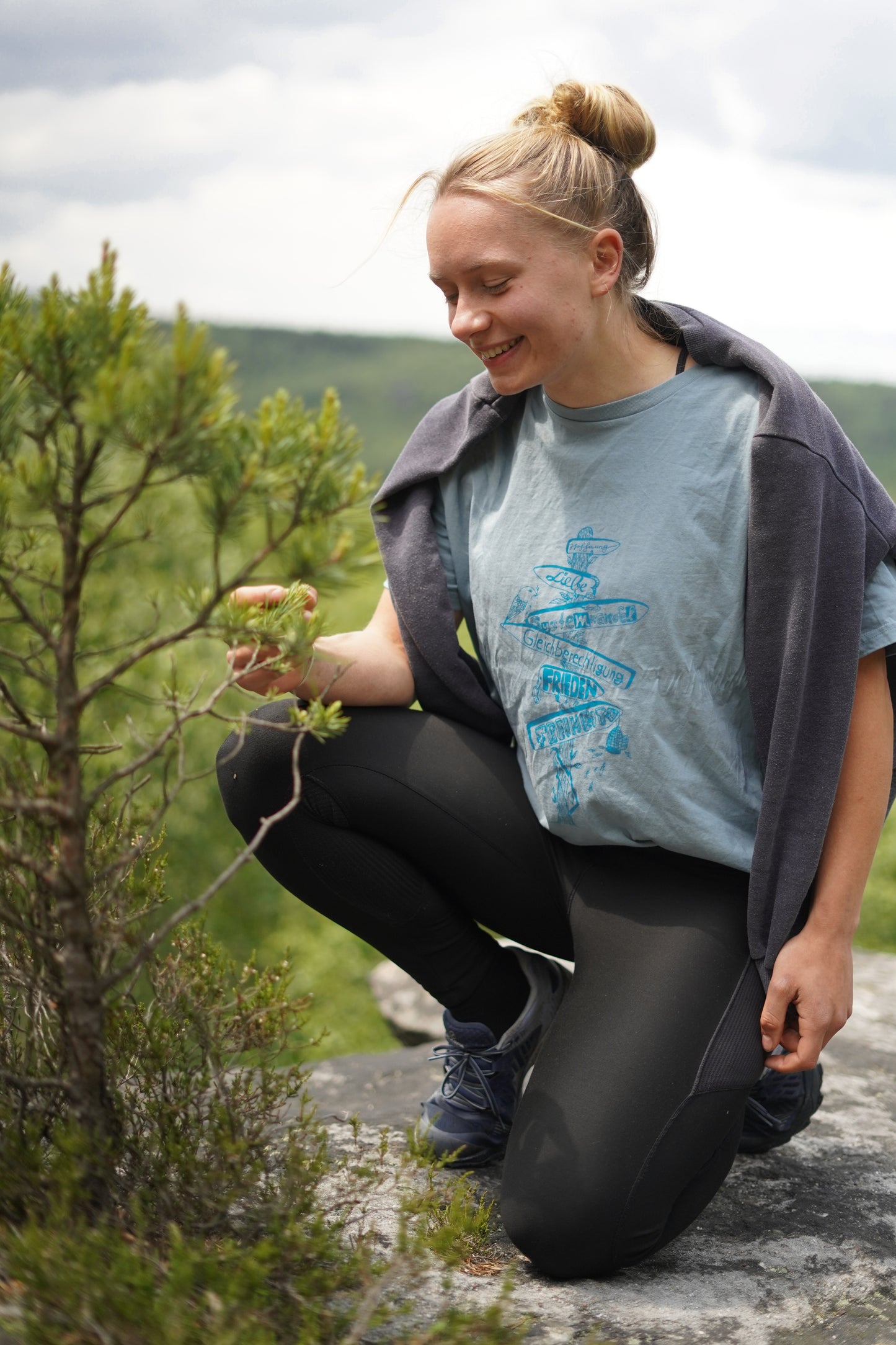 Wegweiser  – Fairtrade Bio-Shirt für deinen nachhaltigen Weg - Damen Organic Shirt